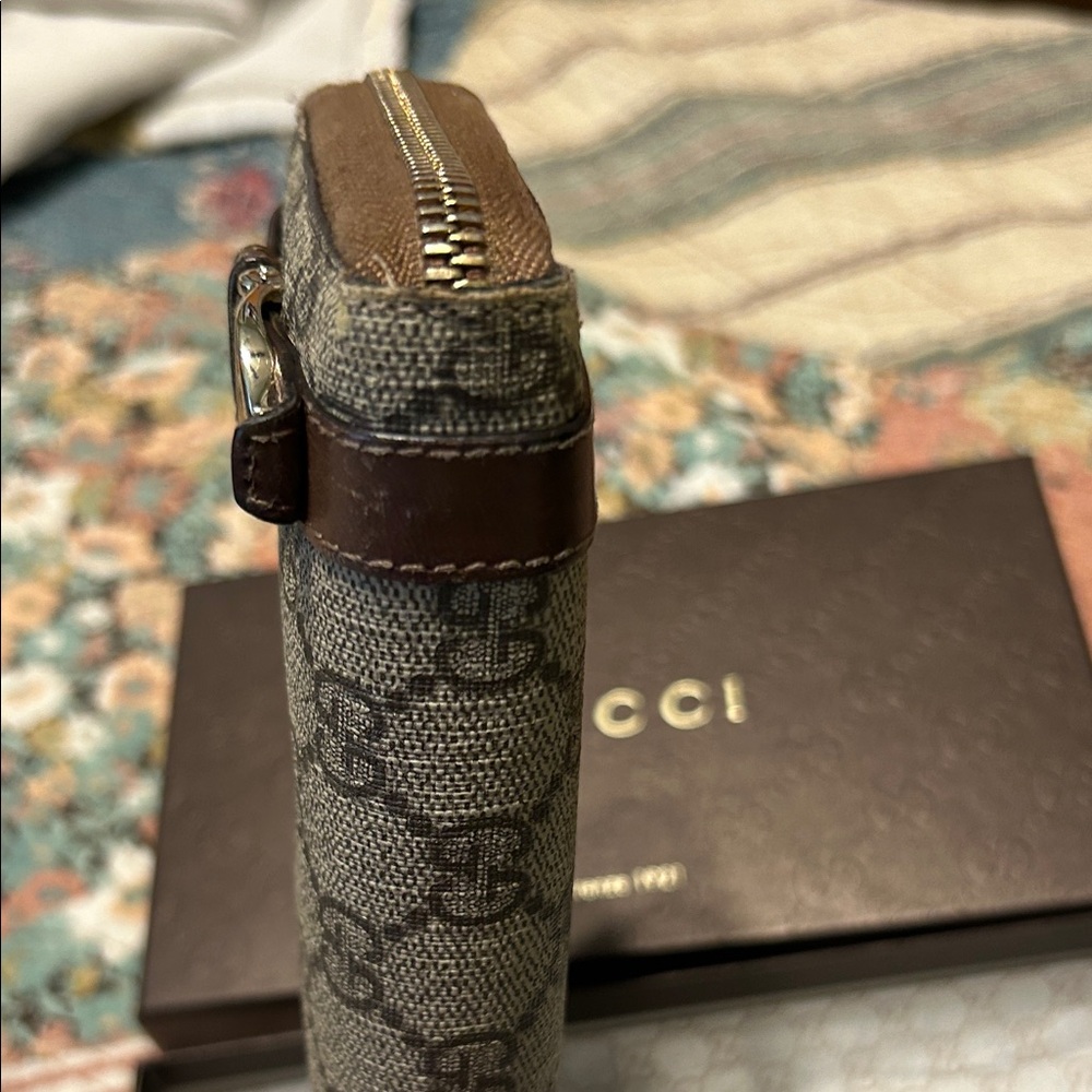 Gucci Tan and Brown GG Pattern Wallet - Picture 5 of 13